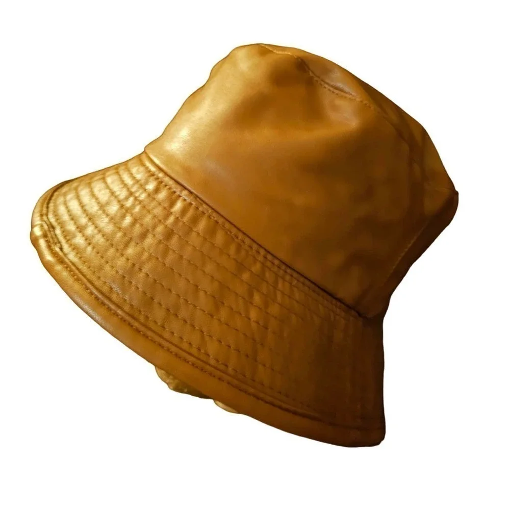 NWT Steve Madden Reversible Bucket Hat Plaid Tan Brown FauxLeather Trim One Size
